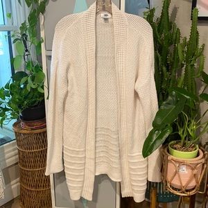 Size medium white Old Navy cardigan oversized